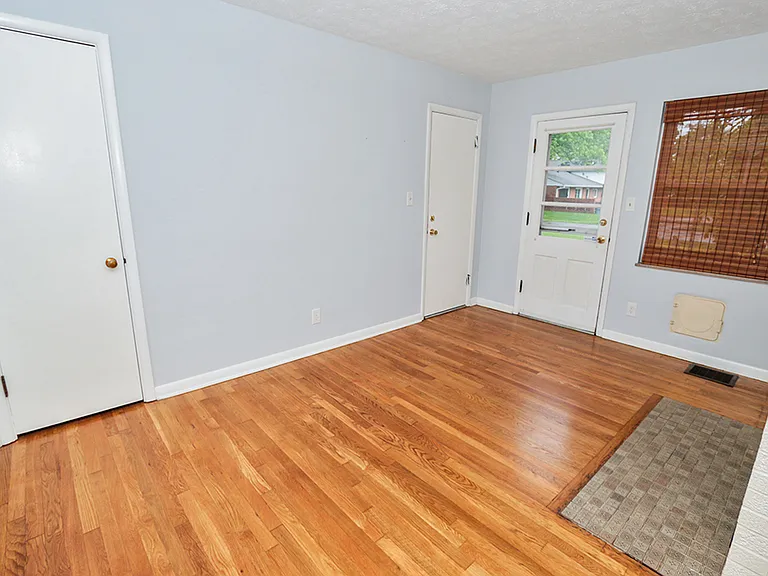 62 Edgevale Rd — Photo 18