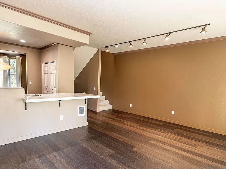 13176 SW Raptor Pl — Photo 8