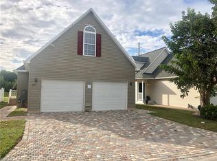 219 Leawood Cir, Naples, FL 34104