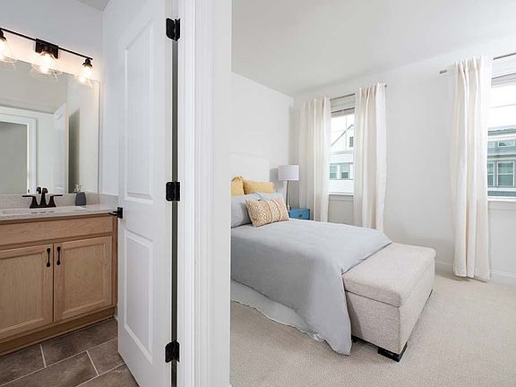 Reverie on Cumberland - Brycen Interior Image 3