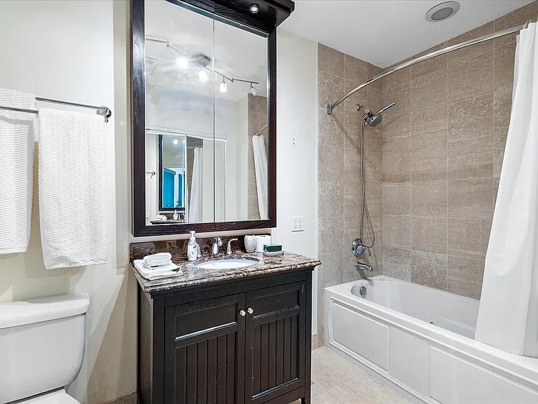 1240 SW 14th Ave — Photo 42