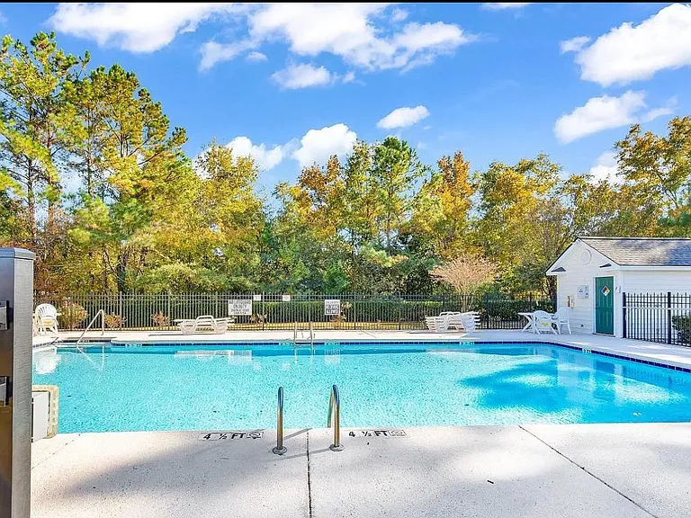 4370 Crepe Myrtle Ct — Photo 9