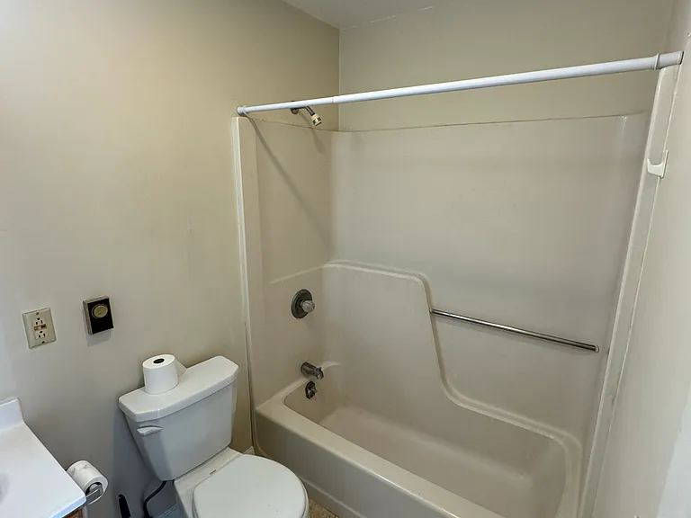 16 W Court St #3 — Photo 7