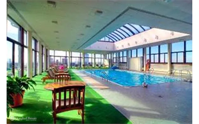 Rented by Douglas Elliman | media 19