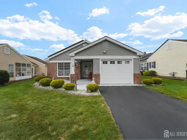 58 Greenwich Ave, Manchester, NJ 08759
