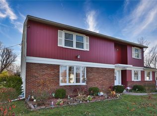 69 Temple Rd, Henrietta, NY 14467