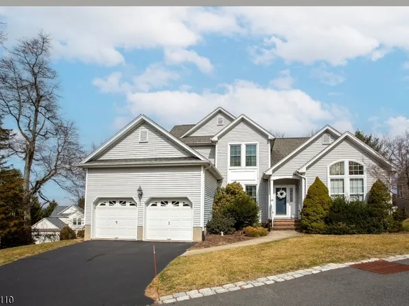 60 Canada Goose Dr, Allamuchy Twp., NJ 07840