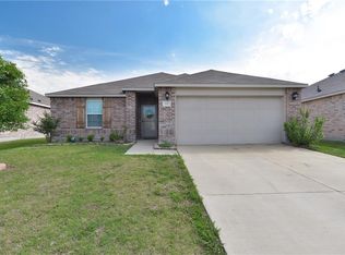 106 Feverbush Dr, Fate, TX 75189