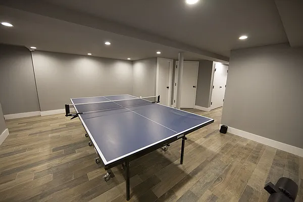 Rented by Brooklyn Group | media 21