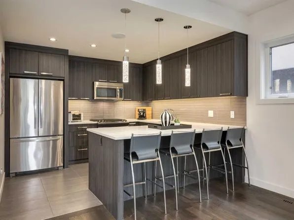 1812 N Kensington Rd NW #2, Calgary, AB T2N 3P8
