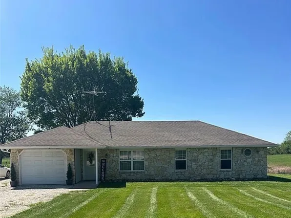 85 Frank Rd, Eldon, MO 65026