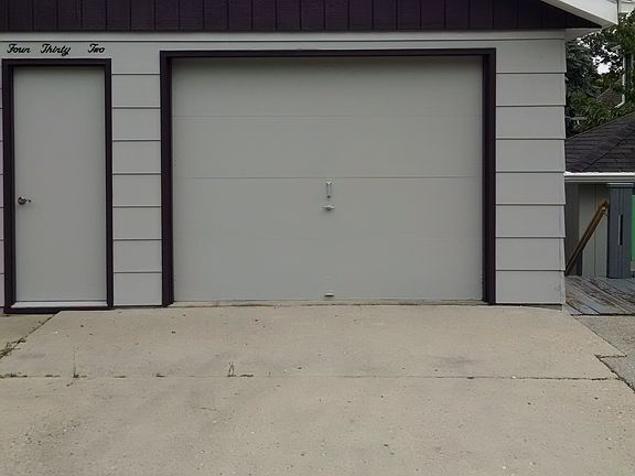 2nd image of 432 S 6th Ave #A