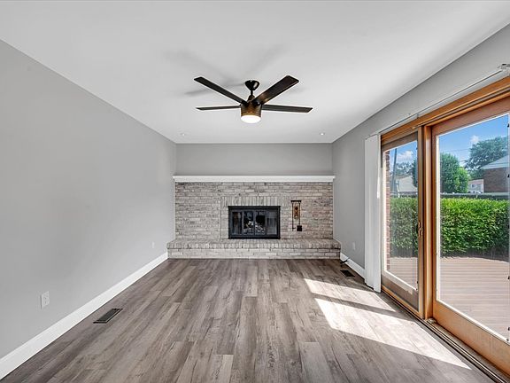 5th image of 45940 Keding St