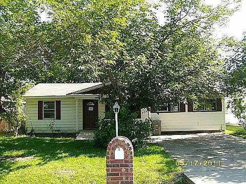 1st image of 11208 Iris Dr