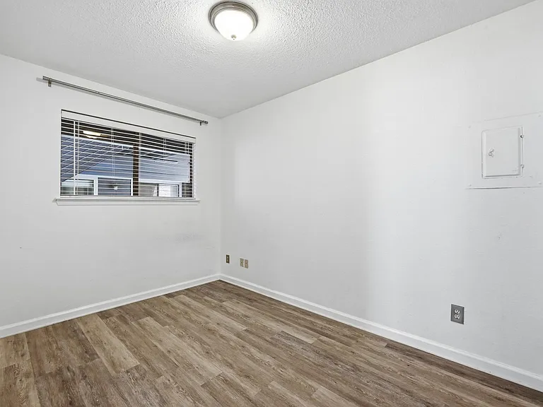 2500 Burleson Rd #402 — Photo 13