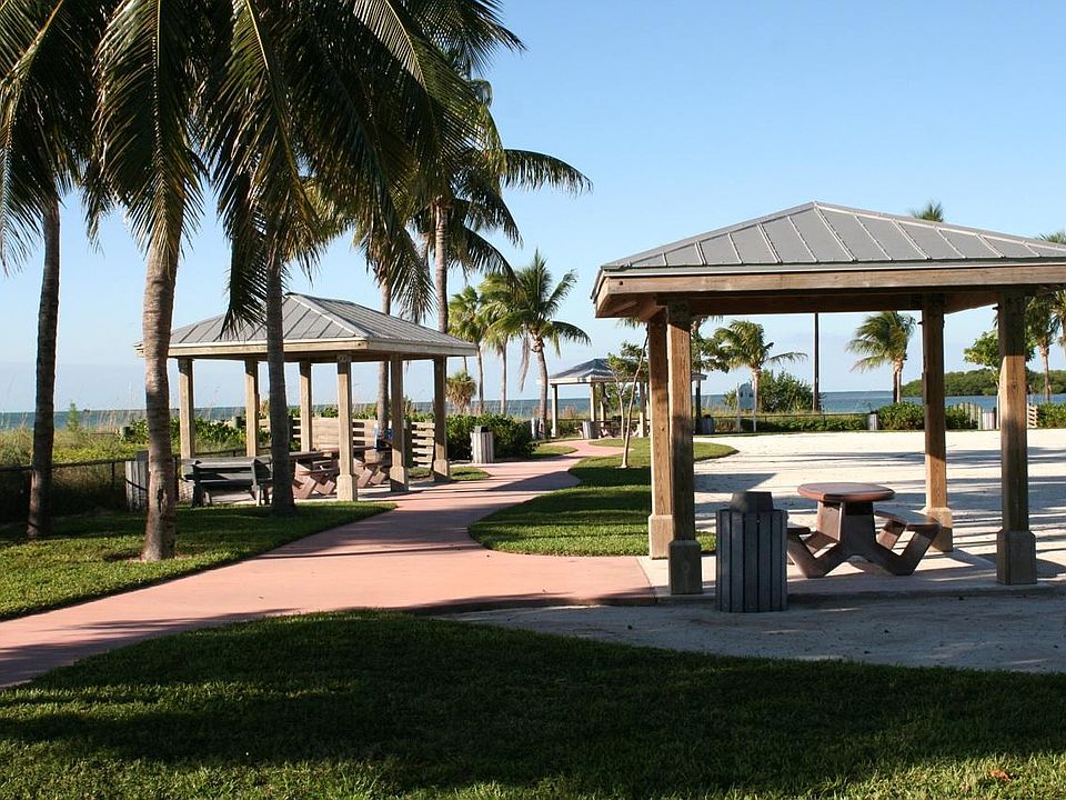 Walk to Sombrero Beach Park