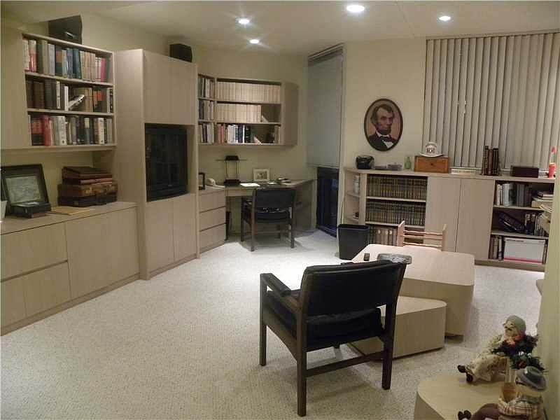 1st image of 3000 Island Blvd #122