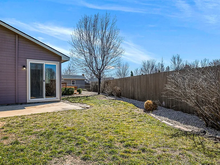 1671 E Kamay Ct — Photo 4