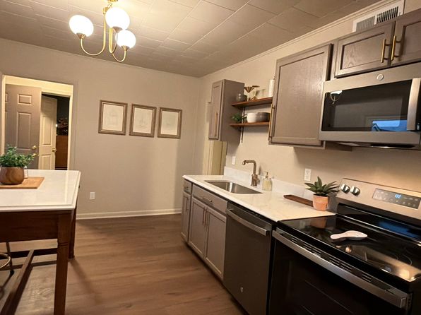 1018 1/2 Mound St #1