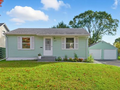 8519 Stevens Ave S, Bloomington, MN, 55420