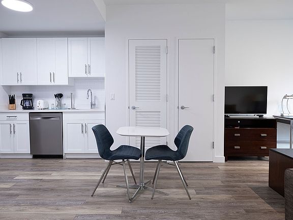 5th image of 556 3rd Ave APT 1503