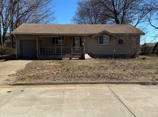2126 S Vale Ave, Springfield, MO 65807