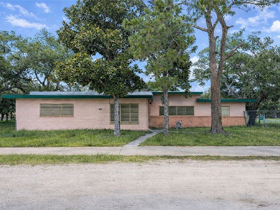 1st image of 1035 W Goodnight Ave