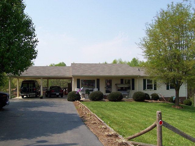 1st image of 109 Thomas Ct