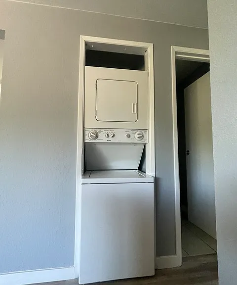916 207th Pl SE — Photo 8