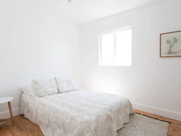 1920 Clinton St #7 — Photo 6