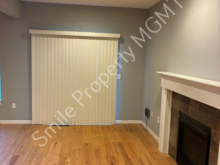 19416 SE River Rd — Photo 4