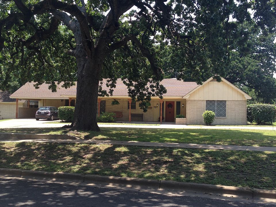 1st image of 200 S 18th St