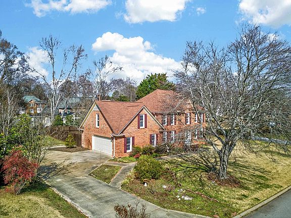 3rd image of 100 Terrence Ct