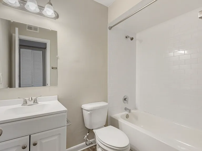 Volare Apartments - $99 MOVE IN SPECIAL!! — Photo 18