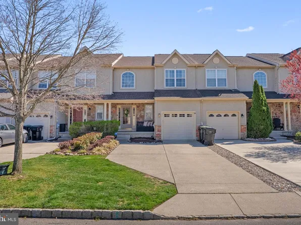 41 Zion Dr, Berlin, NJ 08009