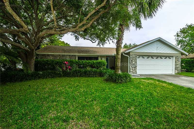 1st image of 921 Cortland Way