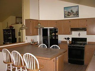 3rd image of 5546 S Stough St