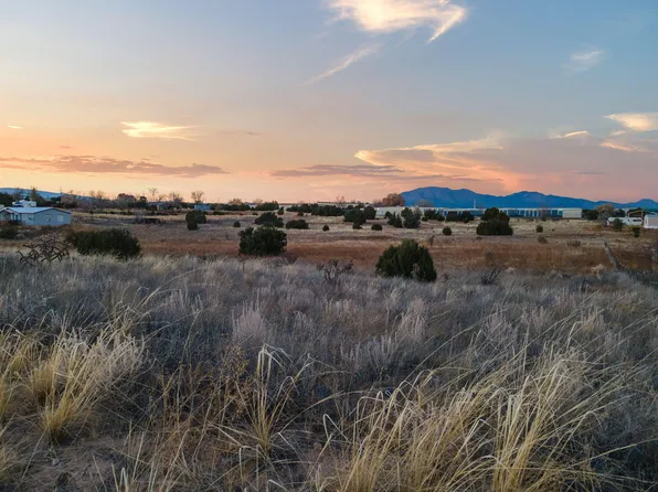 15 Prairie Moon Rd, Edgewood, NM 87015