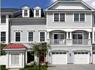 90 Golden Eye Ln, Port Monmouth, NJ 07758