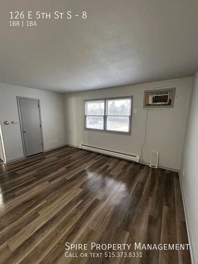 Beautifully Remodeled 1 Bed Unit in the Heart of Newton! $99 Move In Special!! — Photo 1