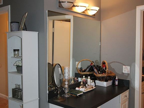 3rd image of 1331 Chesapeake Ave APT 4