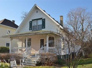 409 Willard Ave, Bloomington, IL 61701