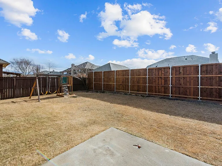 11620 Beach St — Photo 26