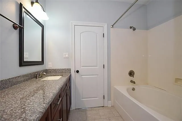 172 Nickel Loop — Photo 13