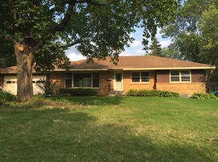 1776 Fry St, Falcon Heights, MN 55113