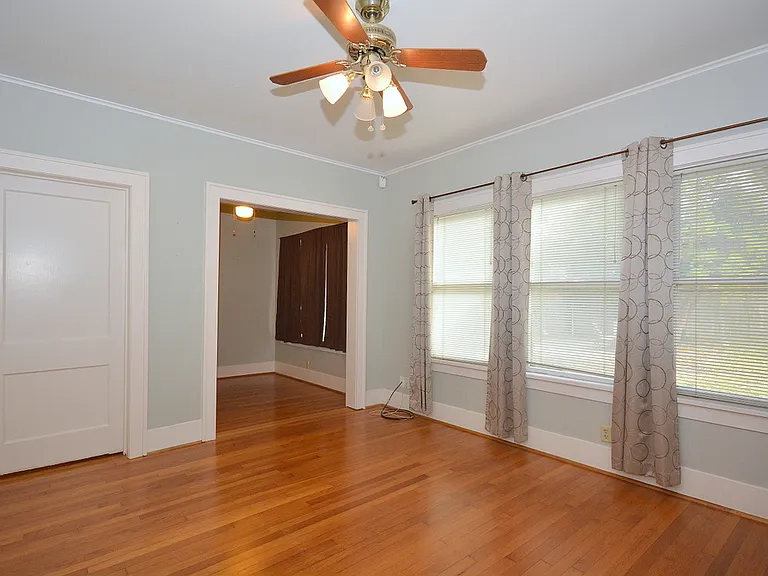 3027 Amherst St — Photo 10