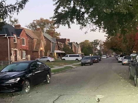 2nd image of 17503 Roselawn St