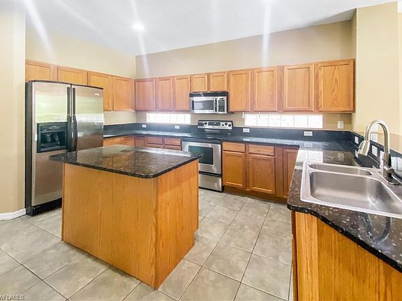 2nd image of 11602 Plantation Preserve Cir S