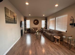 7381 S Shady Grove Way, Aurora, CO 80016