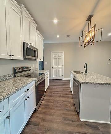3rd image of 42673 Hinson Rd #A